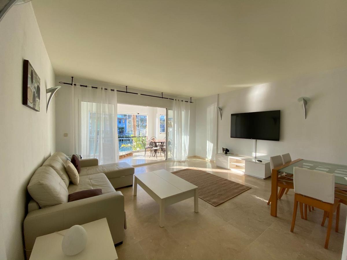 Apartamento Con Piscina ,Playa Con Vistas Panoramicas En La Marina De Sotogrande San Roque  Luaran gambar
