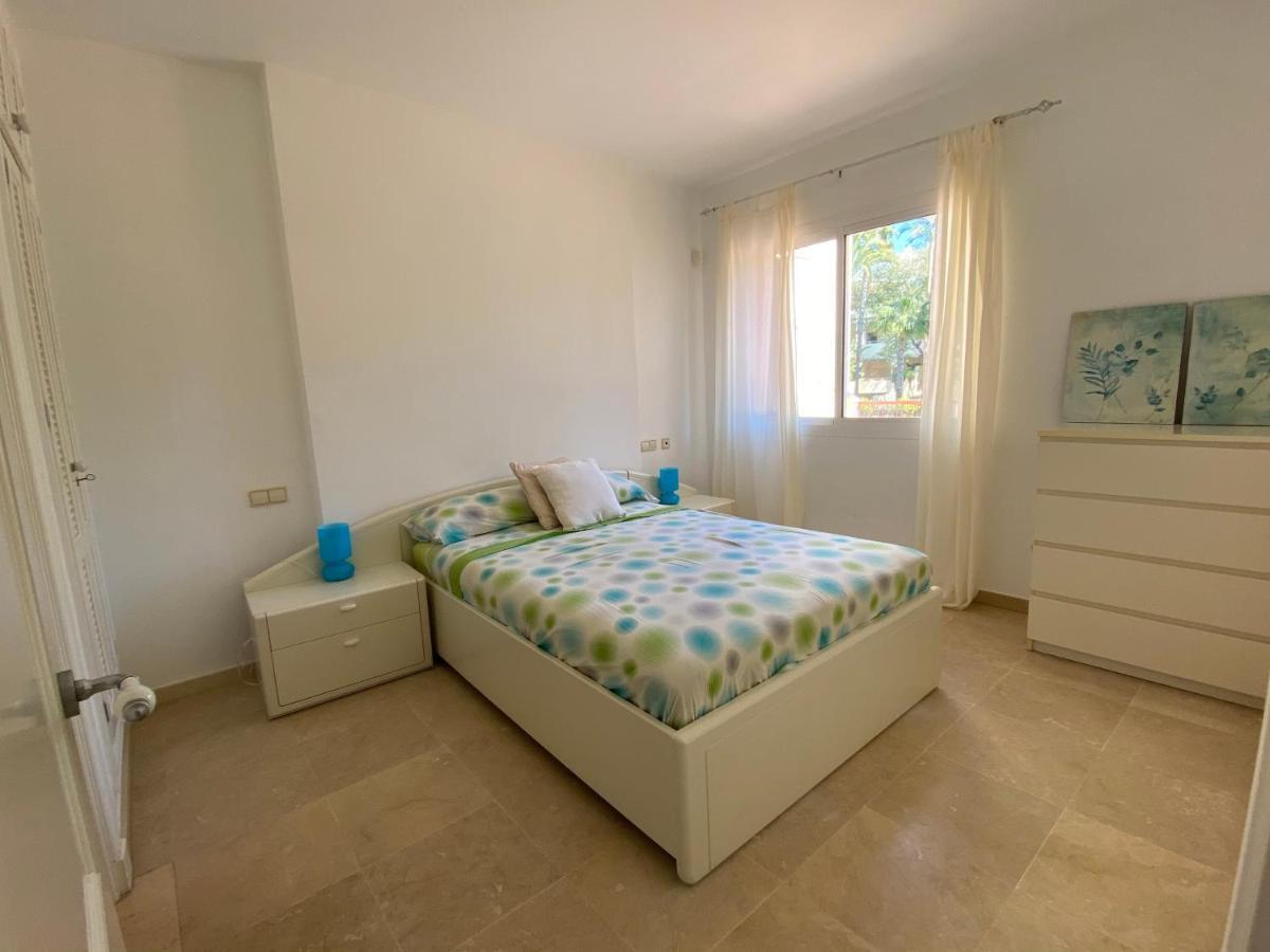 Apartamento Con Piscina ,Playa Con Vistas Panoramicas En La Marina De Sotogrande San Roque  Luaran gambar