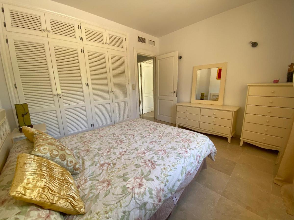 Apartamento Con Piscina ,Playa Con Vistas Panoramicas En La Marina De Sotogrande San Roque  Luaran gambar