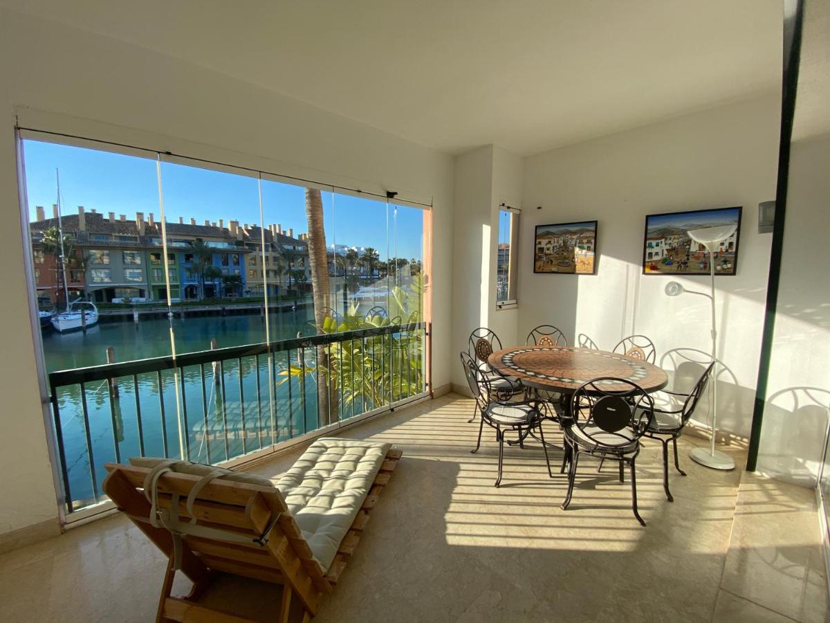 Apartamento Con Piscina ,Playa Con Vistas Panoramicas En La Marina De Sotogrande San Roque  Luaran gambar