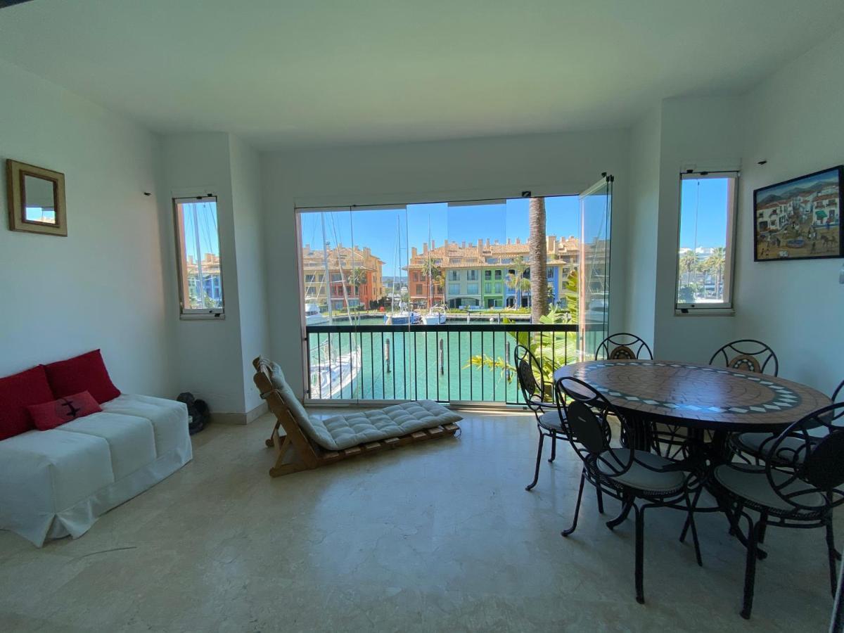Apartamento Con Piscina ,Playa Con Vistas Panoramicas En La Marina De Sotogrande San Roque  Luaran gambar