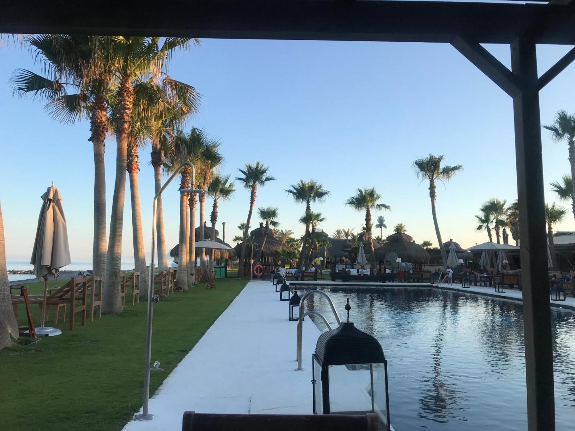 Apartamento Con Piscina ,Playa Con Vistas Panoramicas En La Marina De Sotogrande San Roque  Luaran gambar